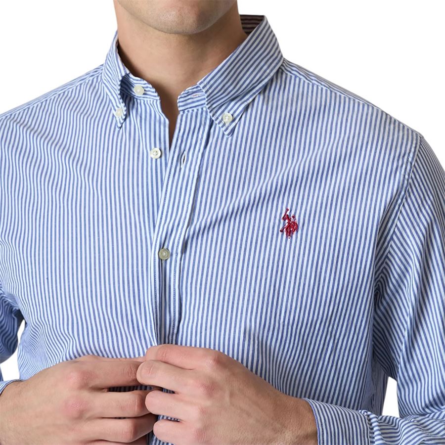 Camicia da uomo in cotone stretch popeline a righe slim fit con logo U.S. Polo Assn | US41104019730